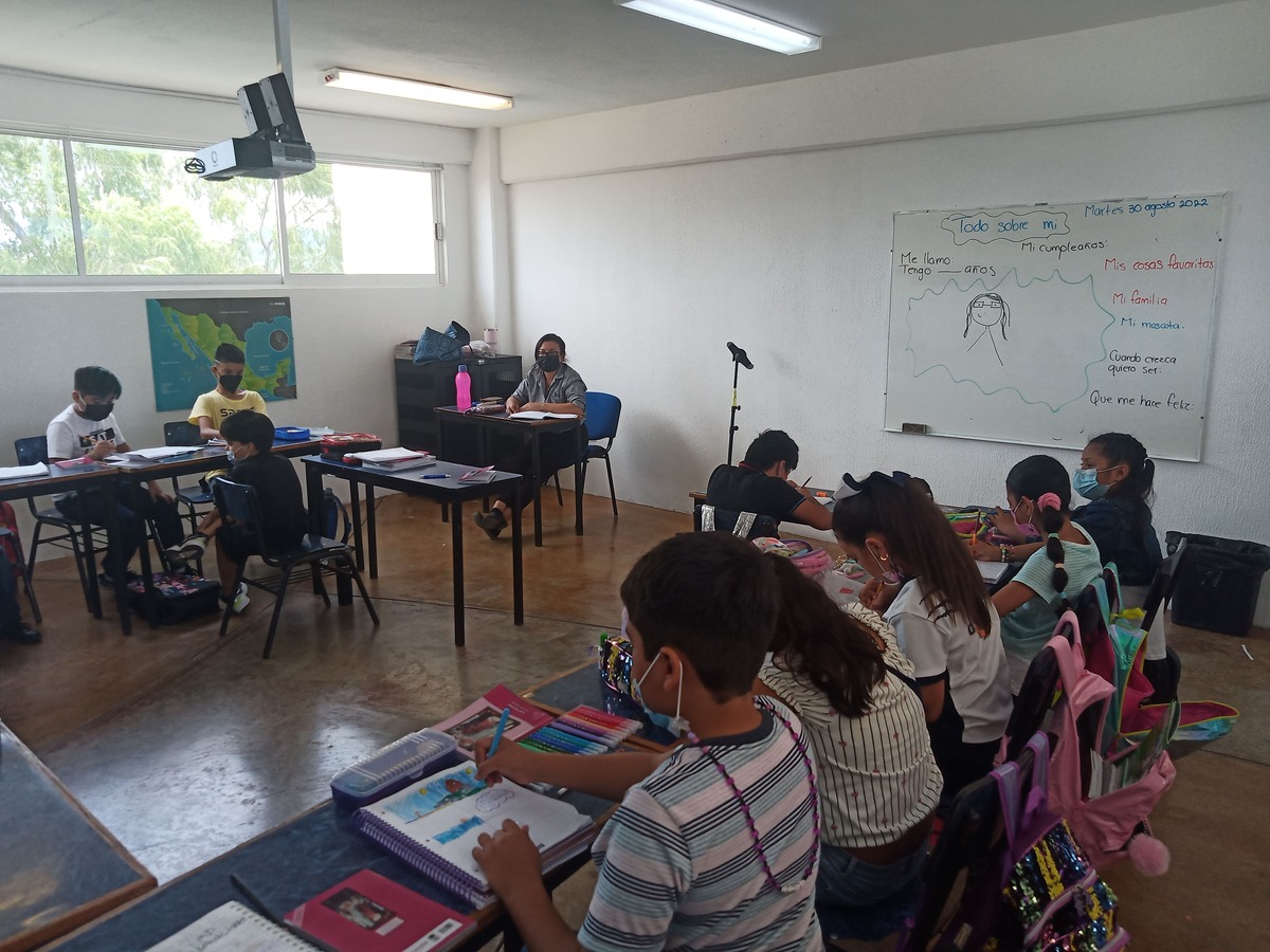 APRENDIENDO A ENSEÑAR APRENDIENDO A ENSEÑAR